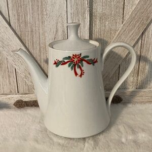 Fairfield Holiday Ceramic Teapot with Festive Design
